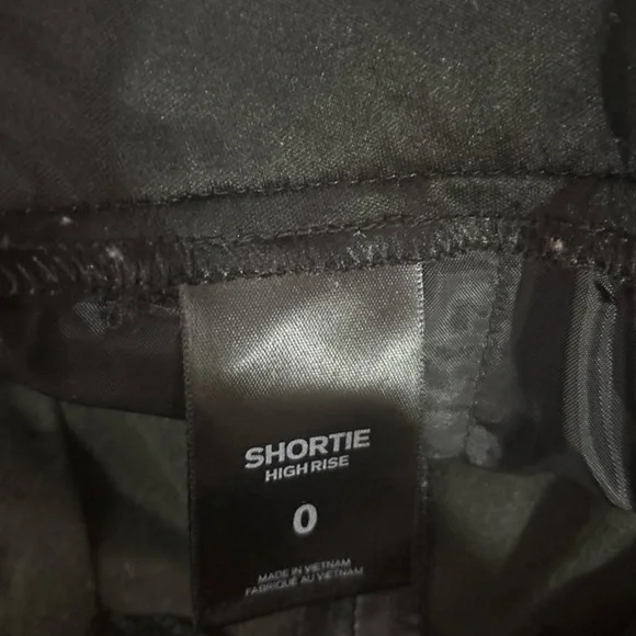 Express Black High Waist Leather Shorts - Picture 4 of 4